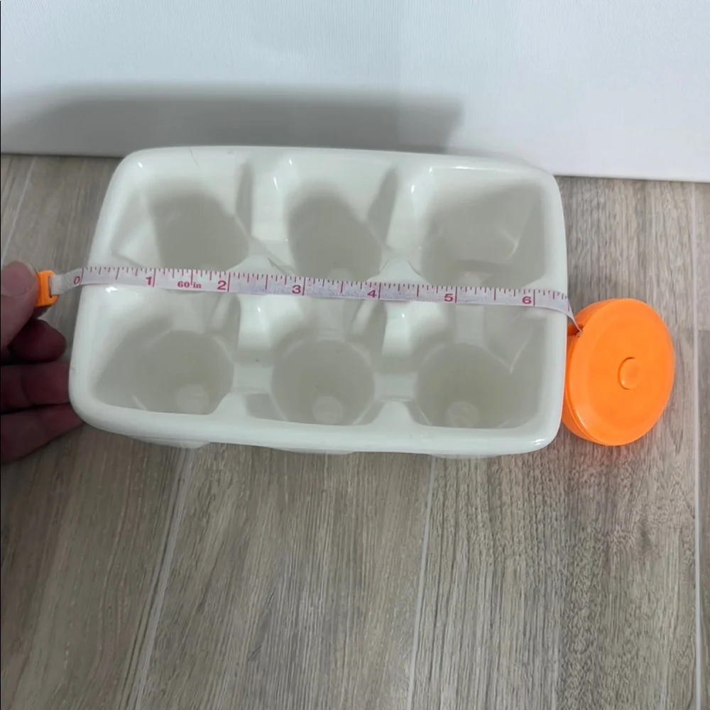 Williams Sonoma Cream Egg Holder